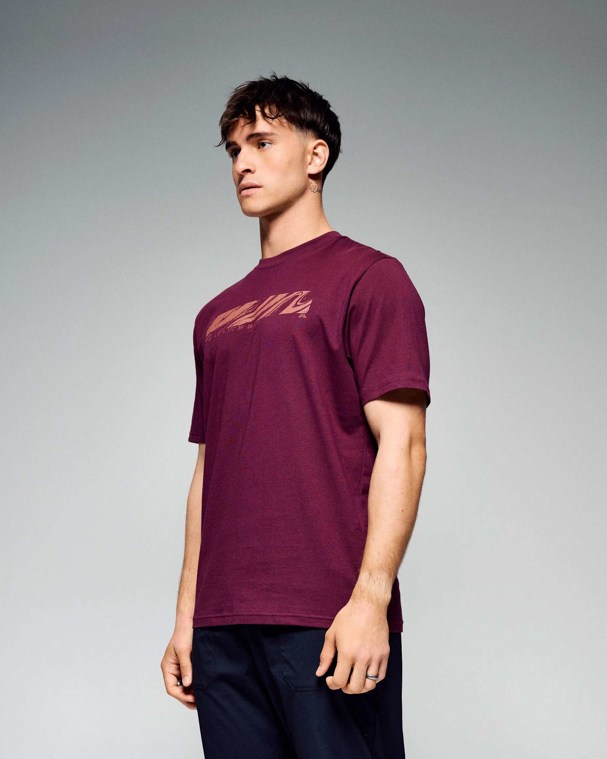 Men's Braided River Organic Cotton T-Shirt - Mulberry - Image 2