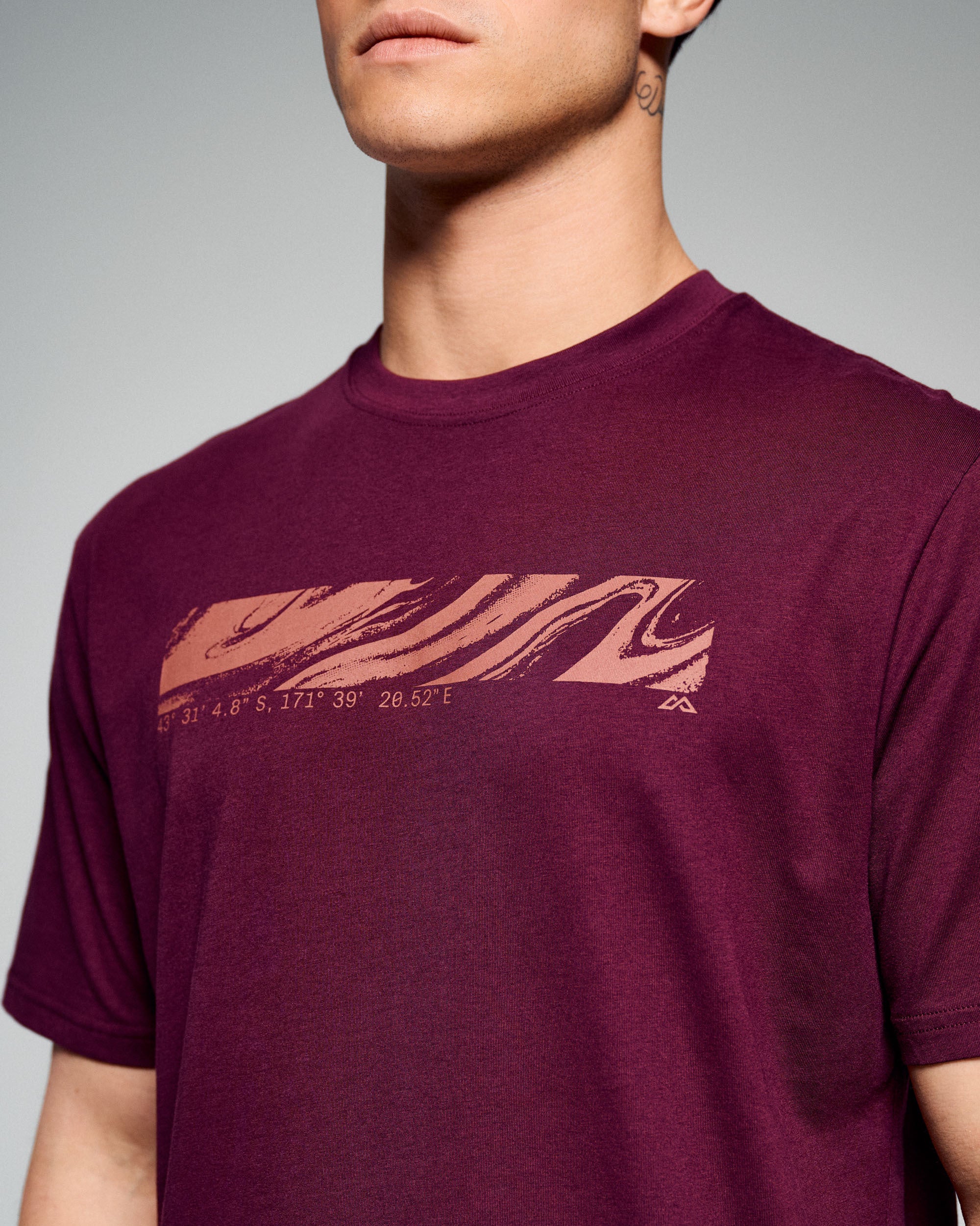 Men's Braided River Organic Cotton T-Shirt - Mulberry - Image 3