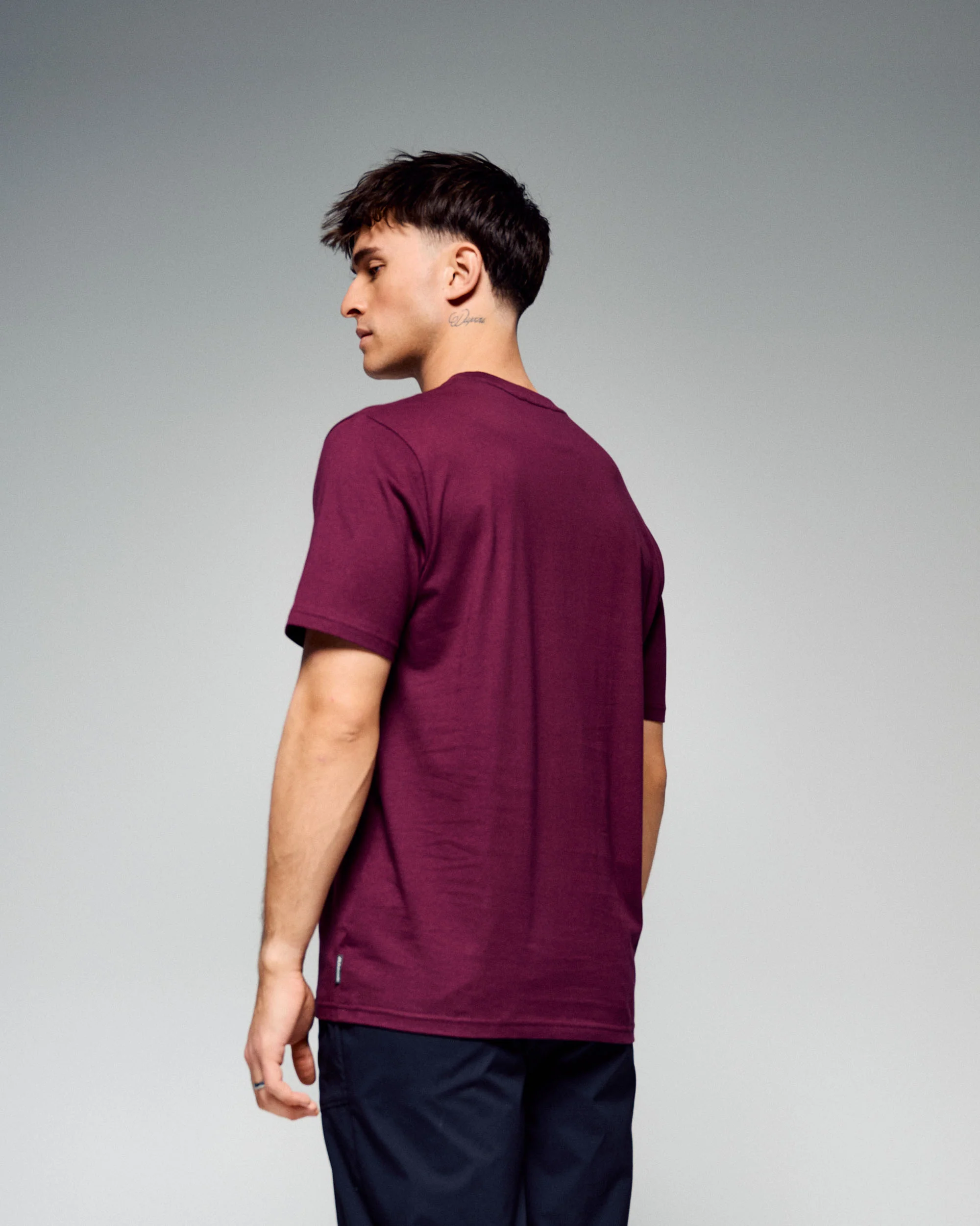 Men's Braided River Organic Cotton T-Shirt - Mulberry - Image 4