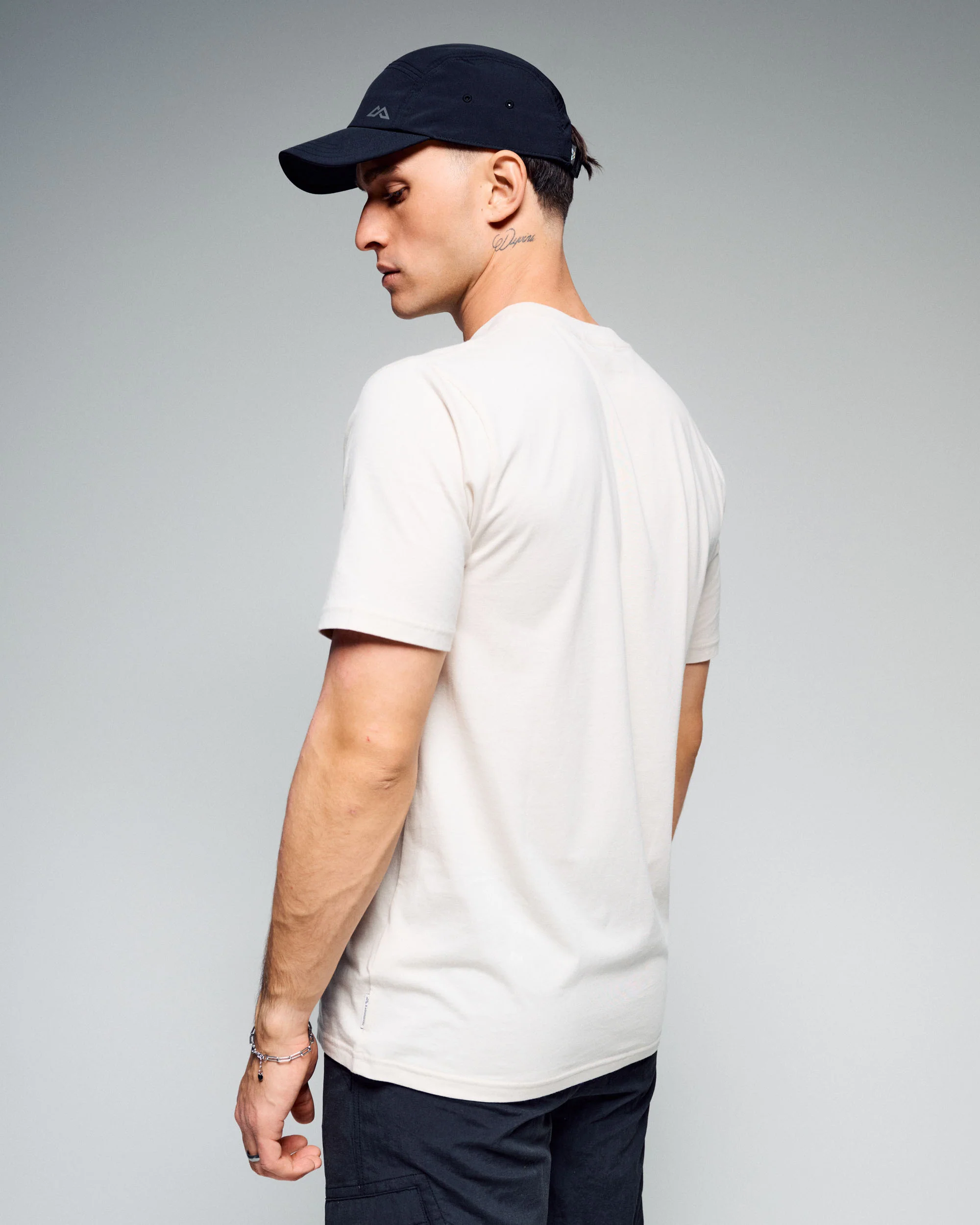 Men's Braided River Organic Cotton T-Shirt - Shroom - Image 4