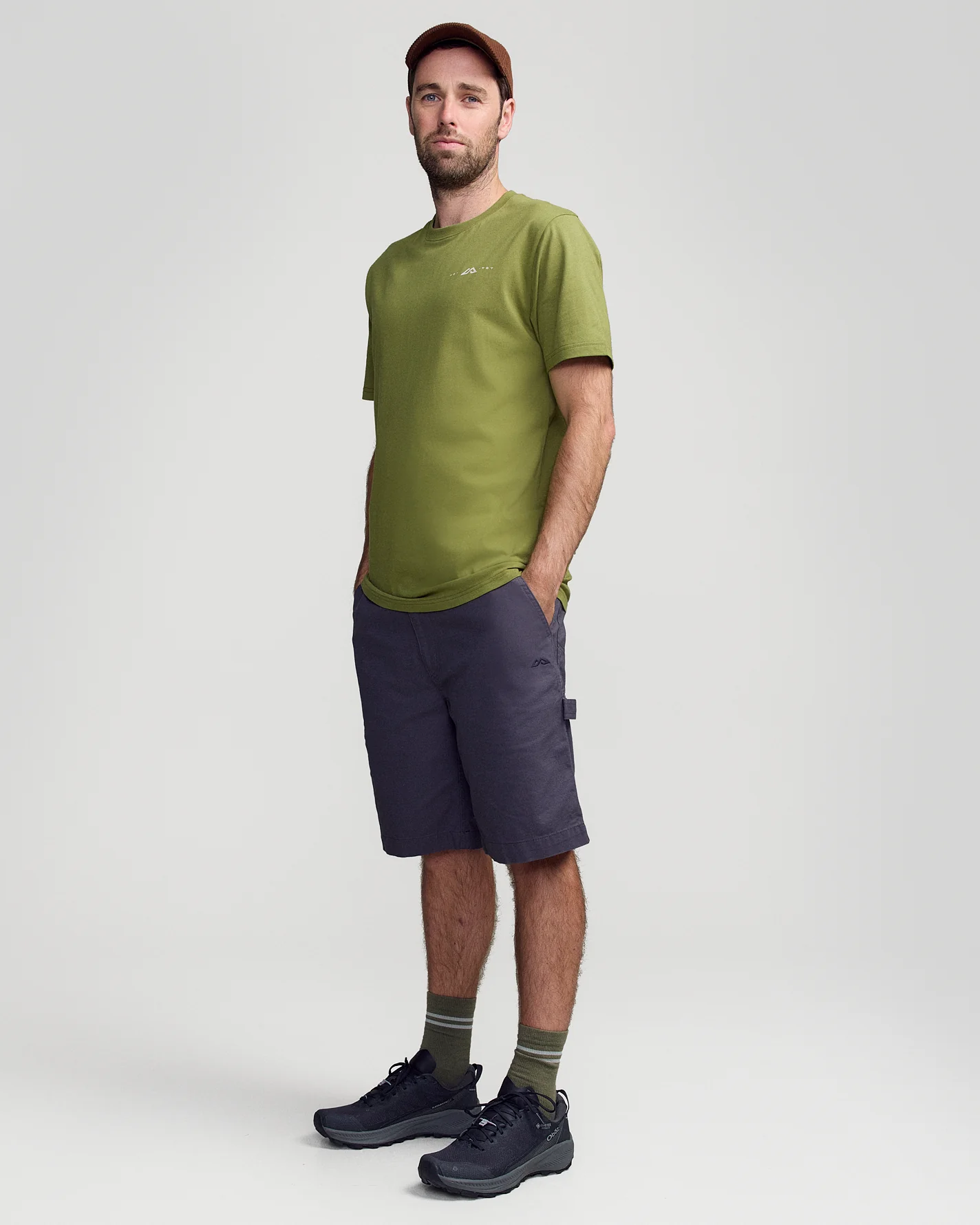 Men's Mountain Rays Organic Cotton T-shirt - Dark Fern - Image 2
