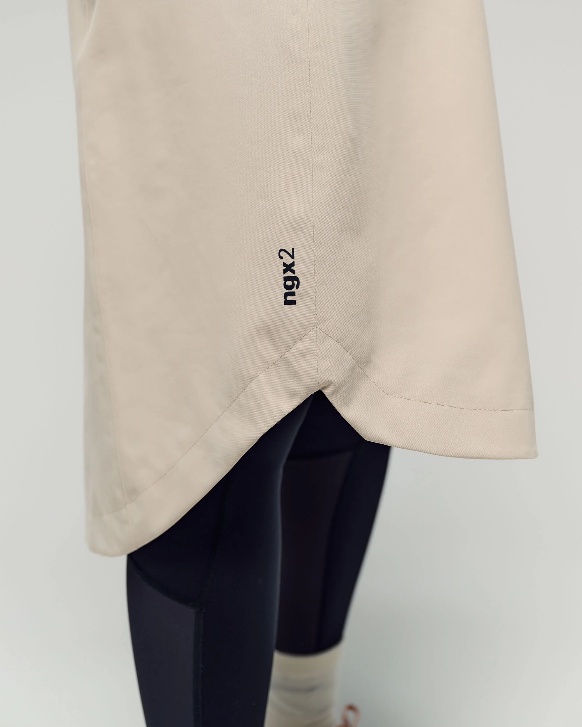 Women's Citytrek 2L Rain Long Parka - Light Hike - Image 5