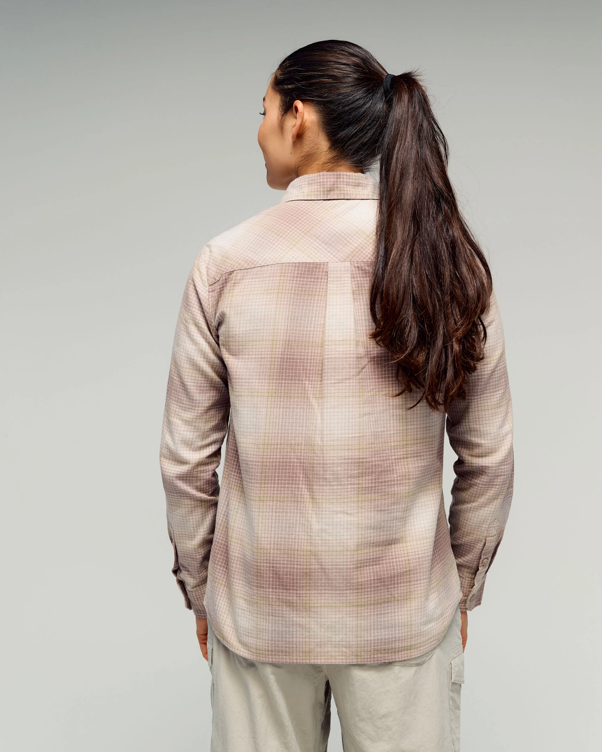 Women's Retreat Fyfe Long Sleeve Shirt - Taupe/Verde Plaid - Image 3