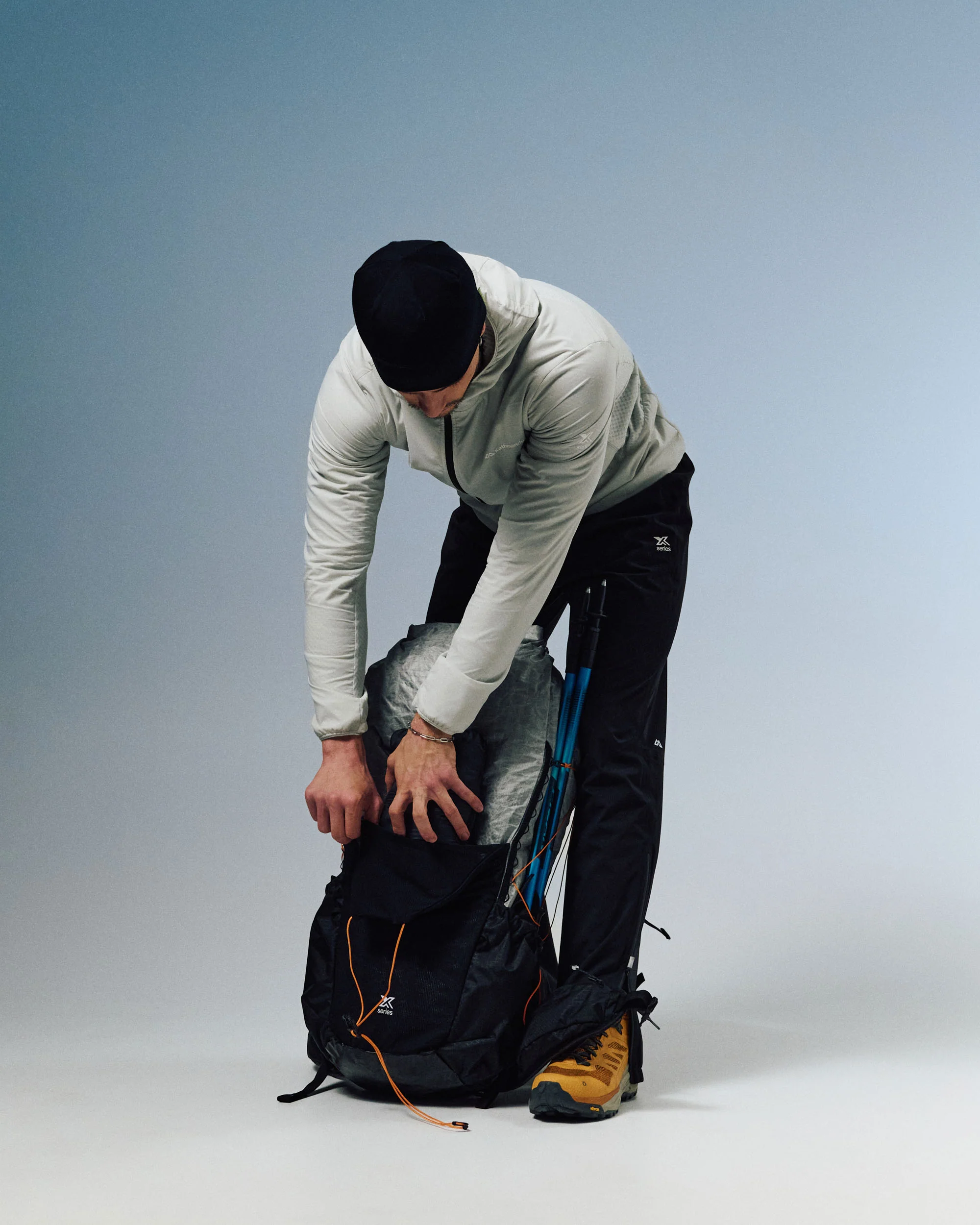 XT Series Pack - 40L - Black Stingray/Mist - Image 3